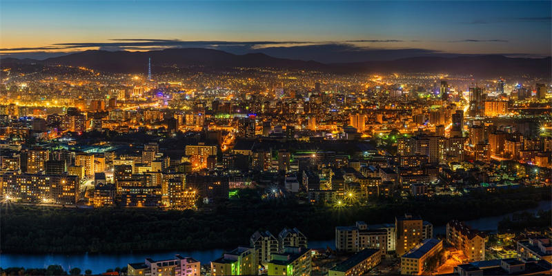 蒙古国首都乌兰巴托的夜景